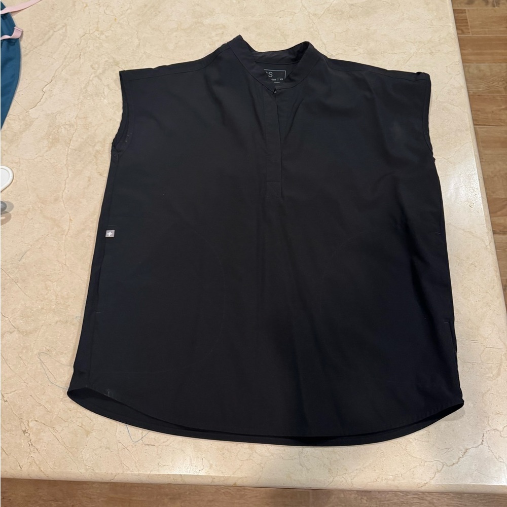 Figs Black Technical Collection Top